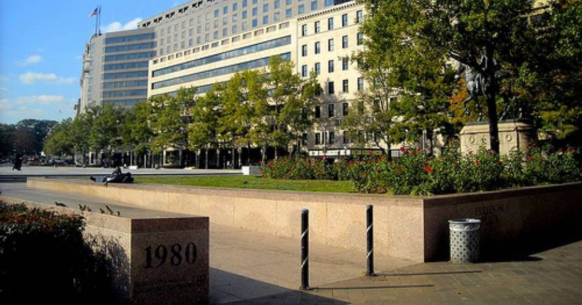 Freedom Plaza Architectuul