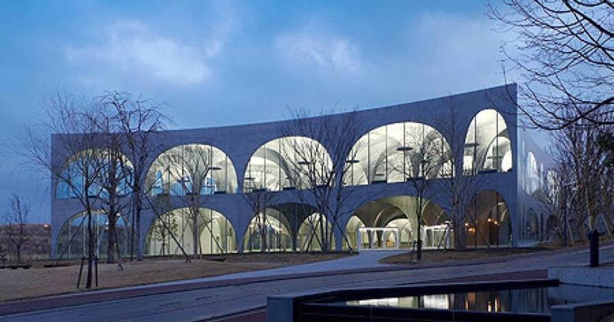 tama art university library case study