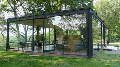 The Glass House | Architectuul