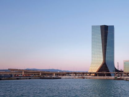 CMA CGM Tower | Architectuul