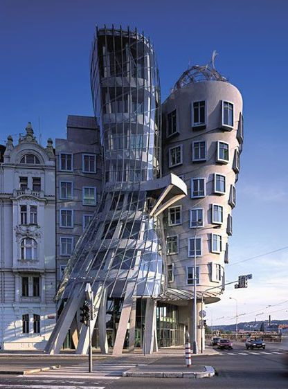 The Dancing House | Architectuul