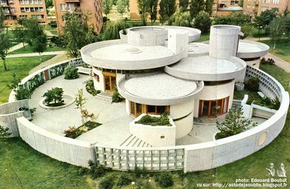 Little Rounded Library