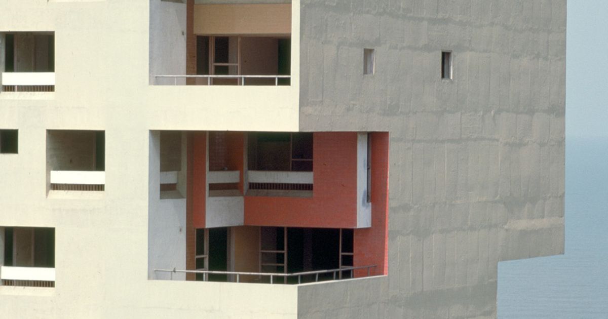 Rental 3 Bedroom 1400 Sq.Ft. Apartment in New Kanchanjunga Apartments,  Sector 23 Dwarka Delhi - 5854021