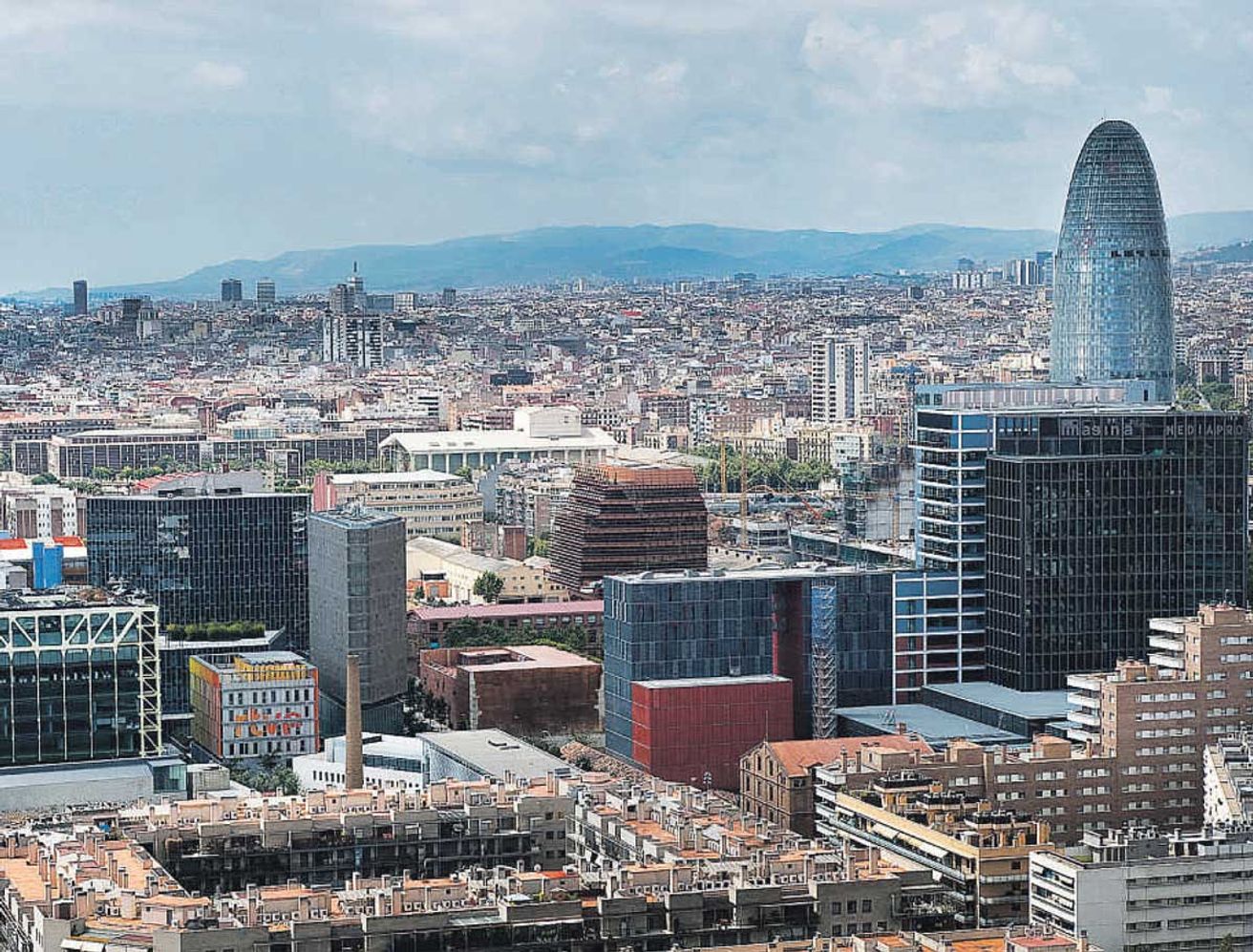 Barcelona relocates 500 municipal workers to 22@ offices with €48.9M rental cost over 15 years