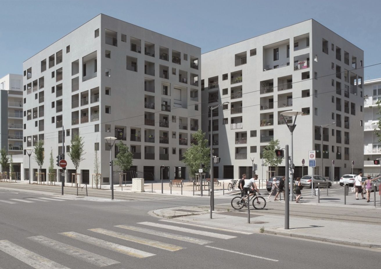 86 Homes in Lyon | Architectuul