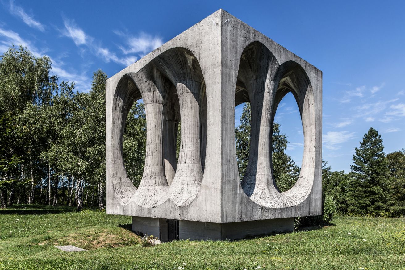 Monument to the Peoples Liberation Struggle | Architectuul