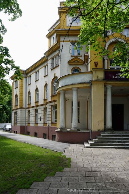 The “Neo-Lithuania” Student Fraternity Hall | Architectuul